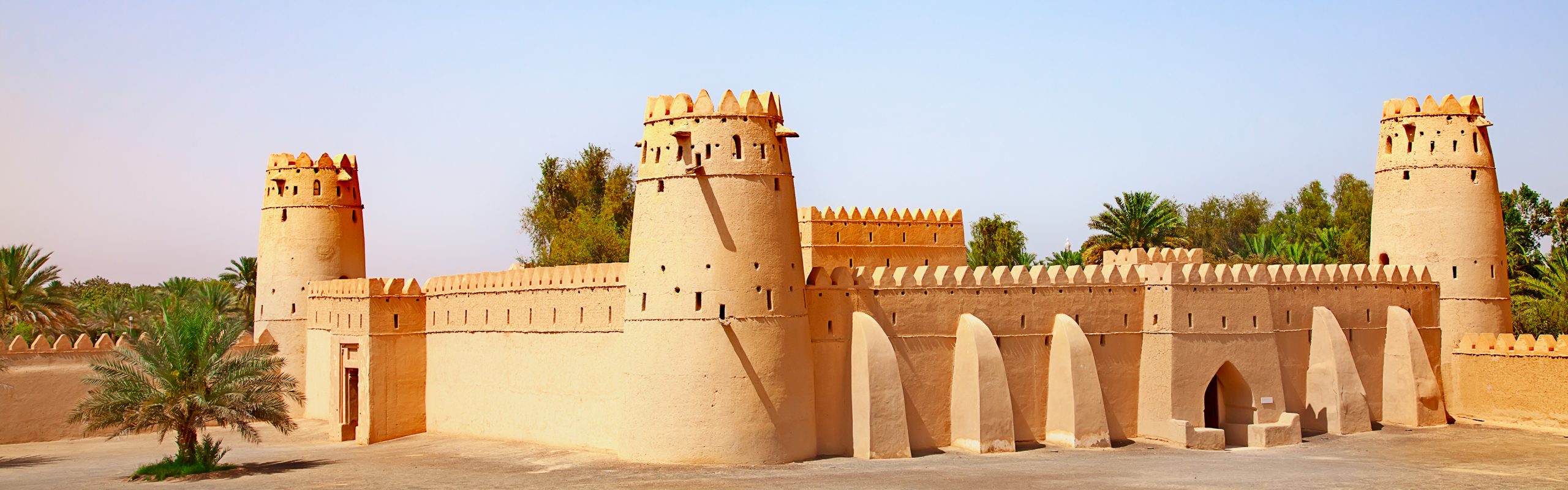 United Arab Emirates - Navsumo - Free Travel Planning - Photo Credit - Shutterstock - 2