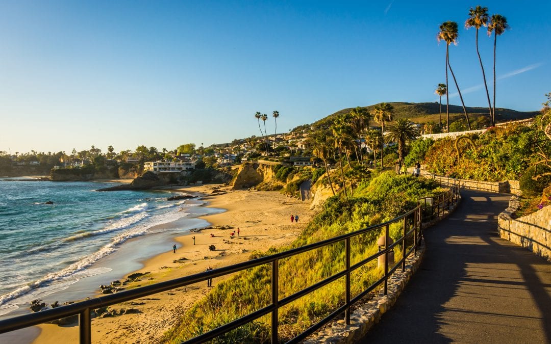Top Things to Do In and Near Victoria Beach and Laguna Beach